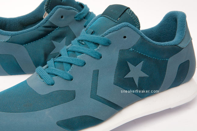 converse-auckland-racer-turqoise-1.jpg
