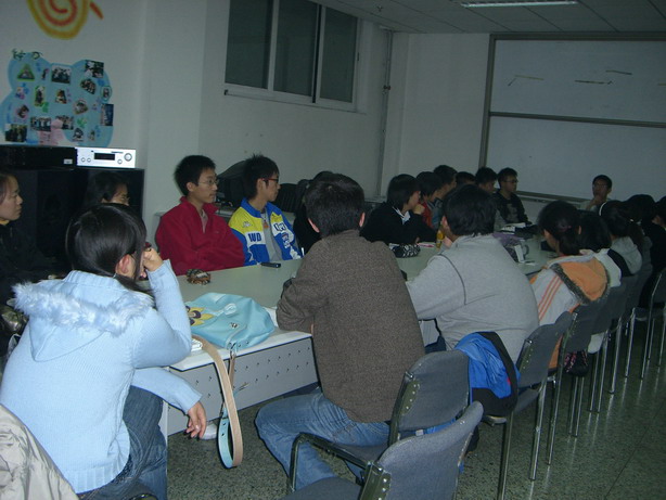 认真听讲.JPG