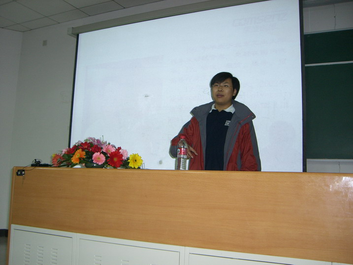 激情演讲_resize.JPG