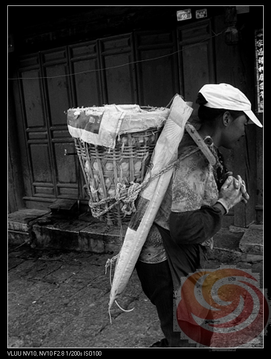 生活着.jpg